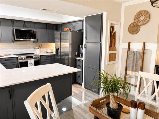 Photo - 848 W Lynn Creek Dr