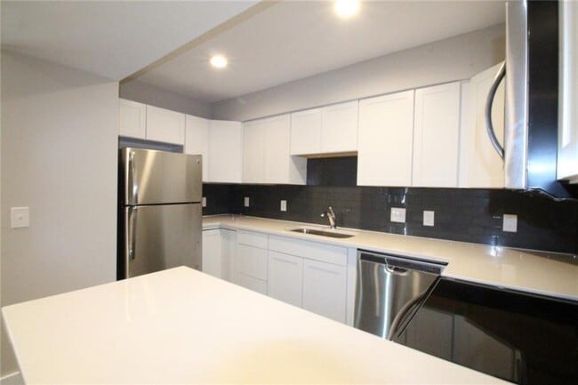 Photo - 935 La Posada Dr Unidad 126