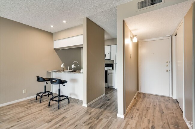 Building Photo - 4859 Cedar Springs Rd Unit 1159 Rental