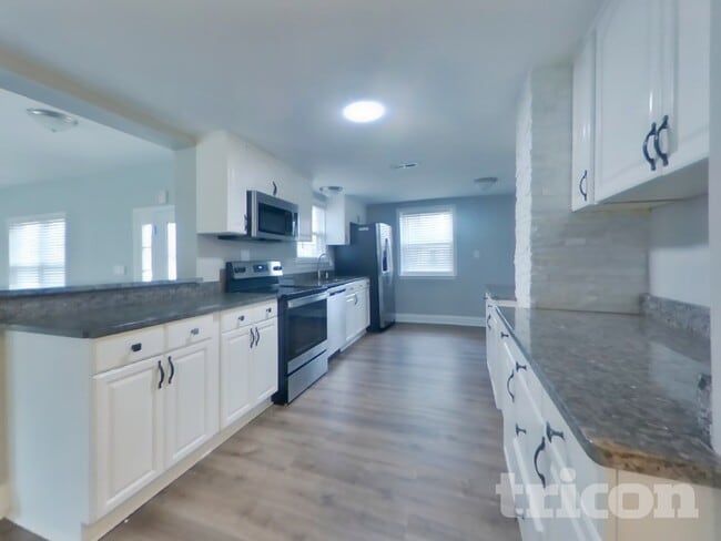 Photo - 5150 Wolfe Dr