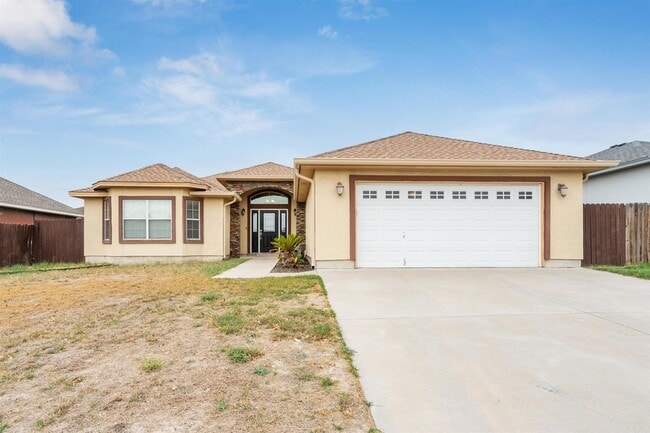 Building Photo - 215 Javier Dr
