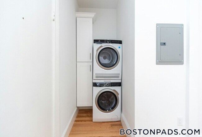 Photo - 175 Hemenway St Unit 20