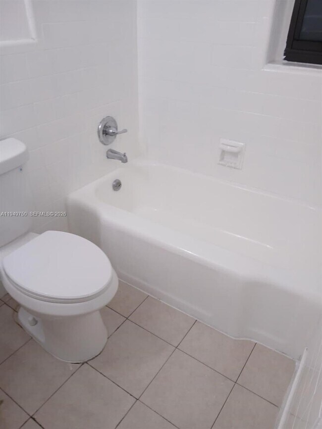 Photo - 505 NE 82nd St Unit 9