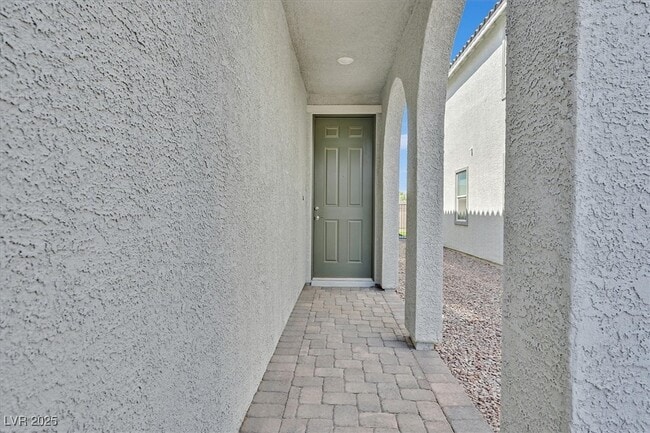 Photo - 7016 Bard Ave
