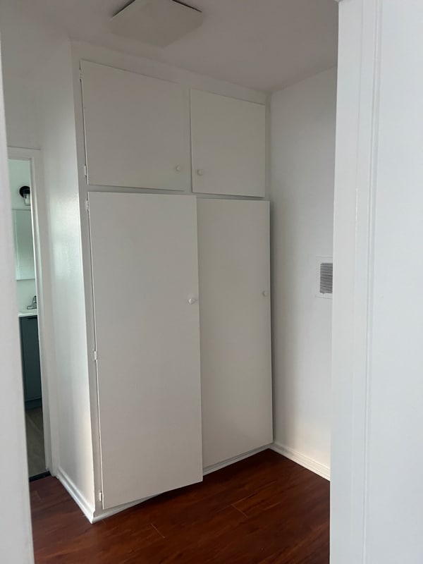 Photo - 3110 Livonia Ave Unidad 4