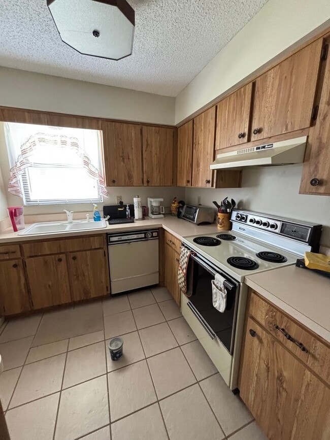 Photo - FURNISHED SUMMER RENTAL Apartment