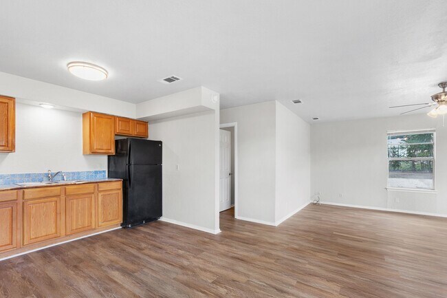 Photo - 101/103 Lockhart St. Unit 101