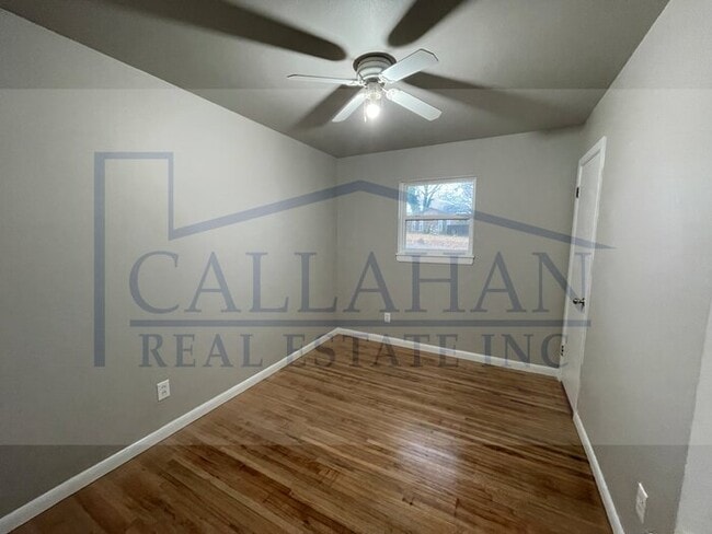 Photo - 313 Parkdale Rd