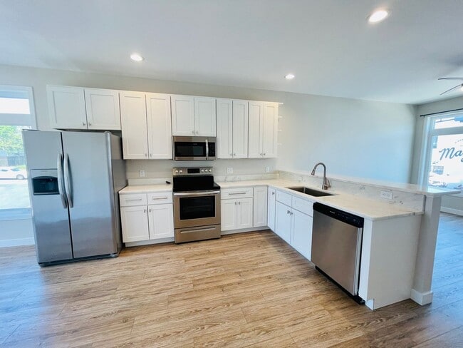 Photo - Modern Downtown Townhouse for Rent