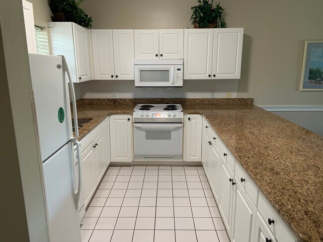 Photo - 4815 Orchid Way Unit 302