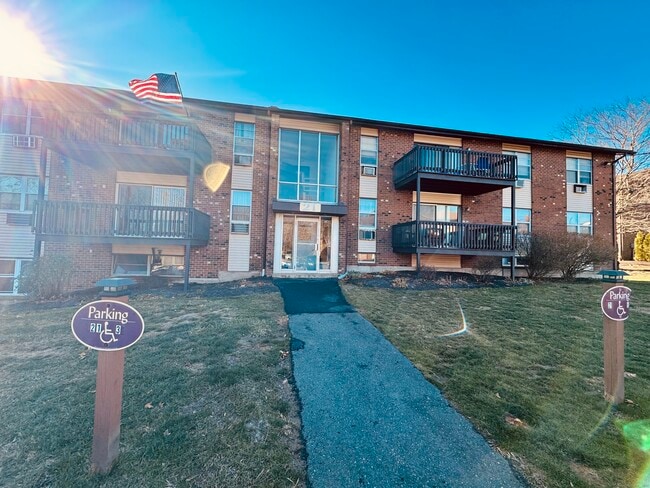 Building Photo - 21 Balance Rock Rd Unit APT 2