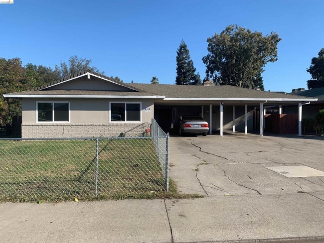 Building Photo - 826 Astor Dr