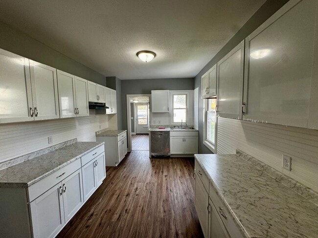 410 9th St