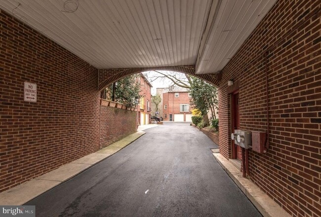 Photo - 778 S Front St