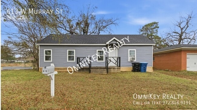 Building Photo - 613 W Murray St