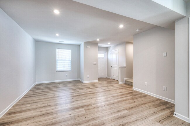 Photo - 2757 Thornton Grove Blvd