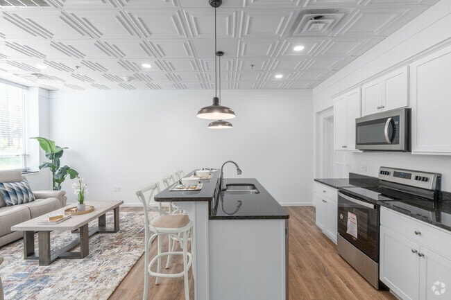 1BR, 1BA - B