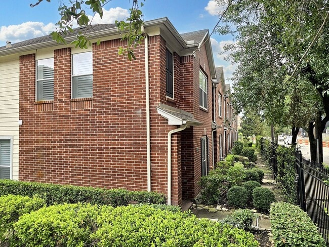 Photo - 2211 Runnels St