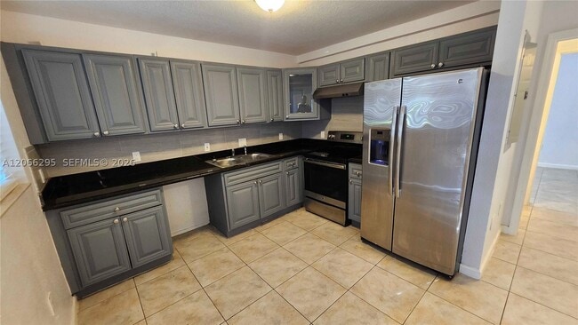 14042 NE 2nd Ct Unit 14042