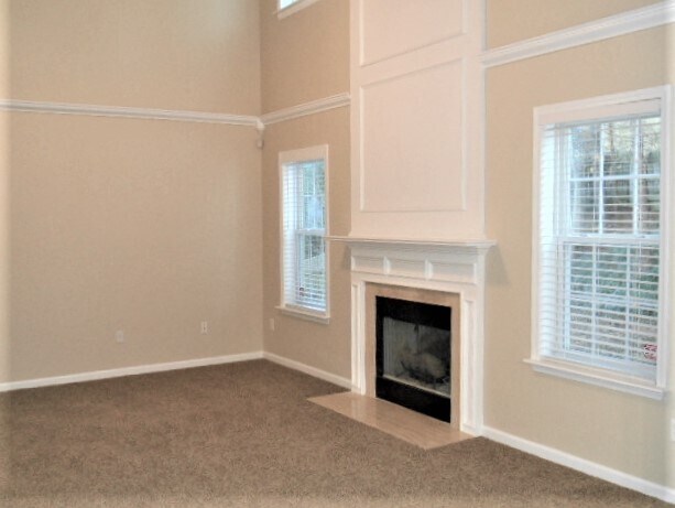 Photo - 409 Ascott Way