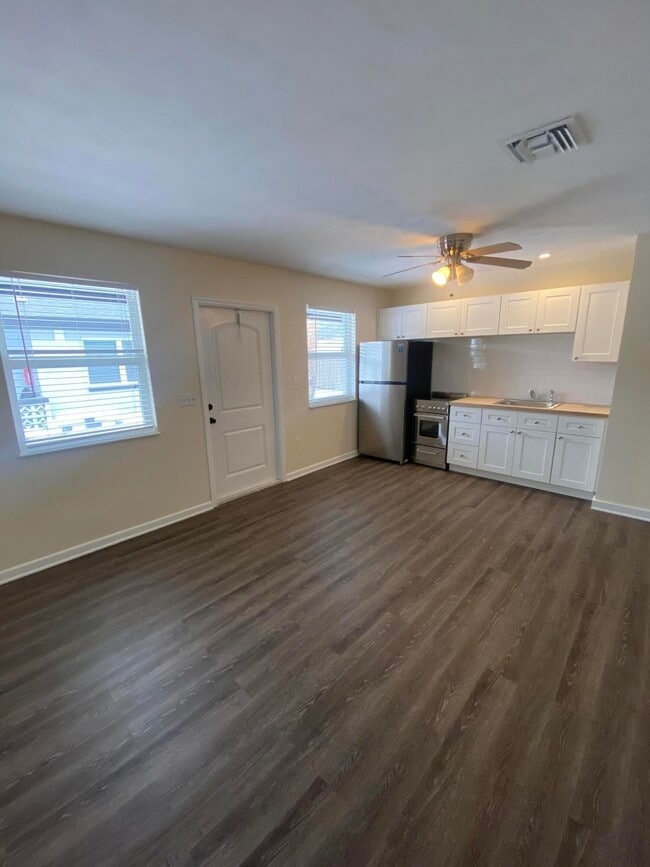 Photo - 338 Walton Blvd