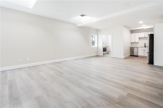 Photo - 202 Hooker Ave Unit 2