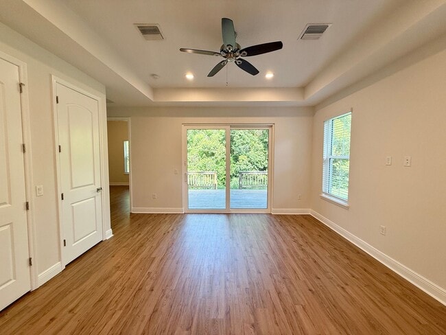 Photo - Gorgeous, Modern 2/2 Duplex in Orange City!