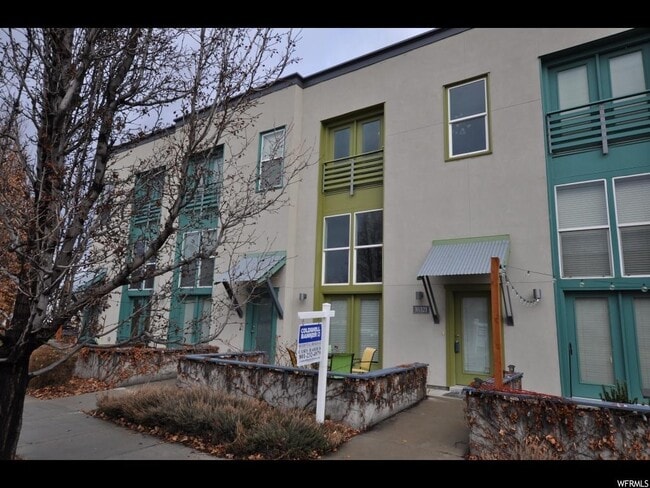 Building Photo - 10321 Rubicon Rd