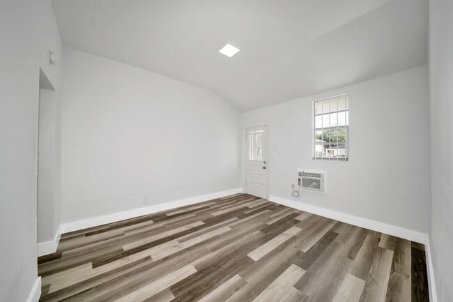 Photo - 2750 NW 60th St Unit 2750 NW 60TH STREET