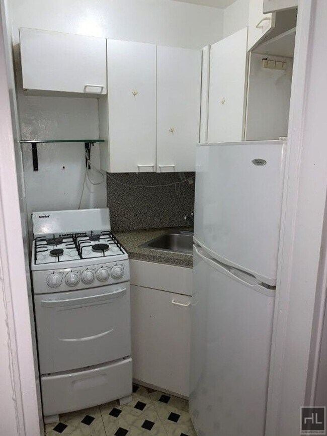 Photo - East 58th Street Unit 5B