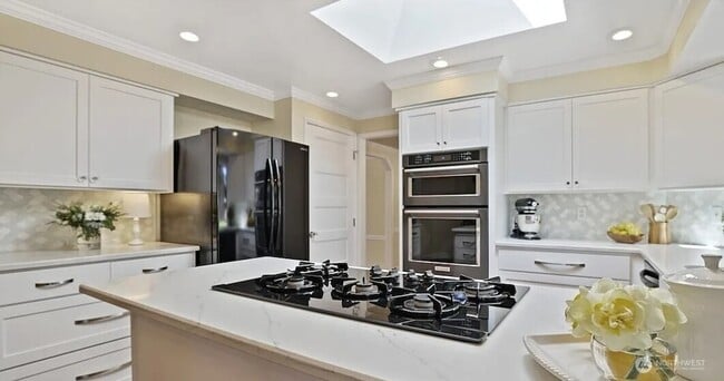 Photo - 2322 233rd Ave NE