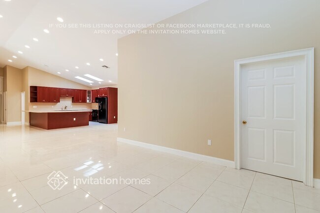 Photo - 2202 Curtis Dr N