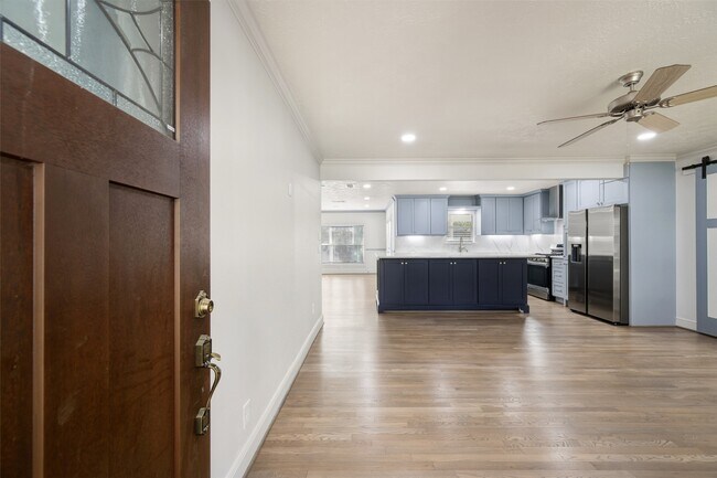 Photo - 855 Judiway St Casa