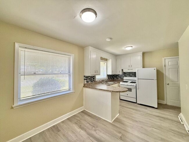 Photo - 2801 Ashe St