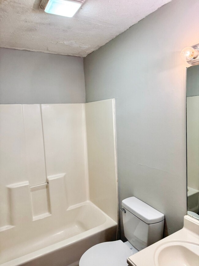 2827 McKinley Rd Unit 1A
