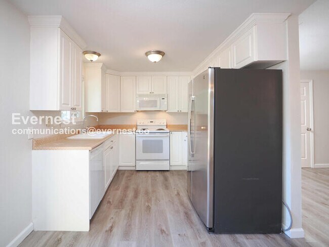 Photo - 4724 327th Ave NE