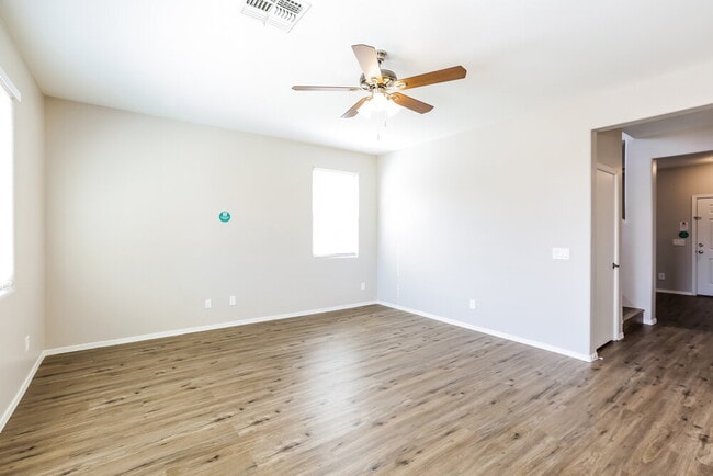 Photo - 6409 S 69th Glen