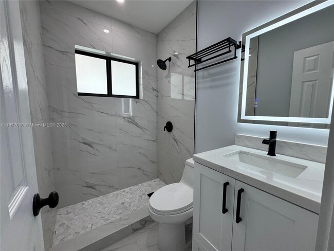 Photo - 16440 NE 10th Ave