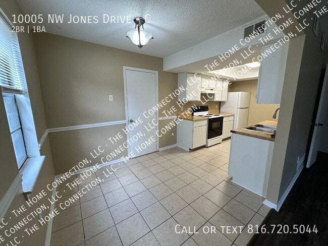 Photo - 10005 NW Jones Dr