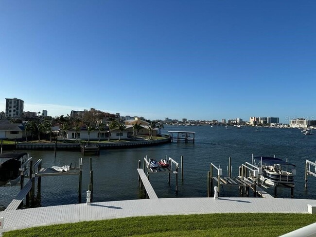 Photo - 610 Island Way Unit 206