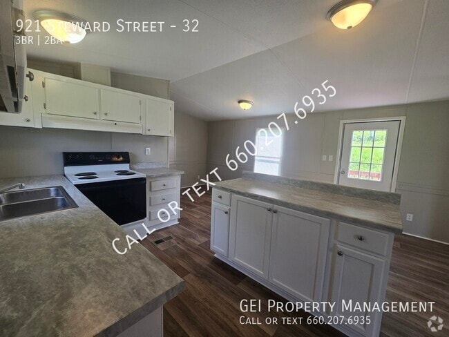 Building Photo - 921 Steward St Rental