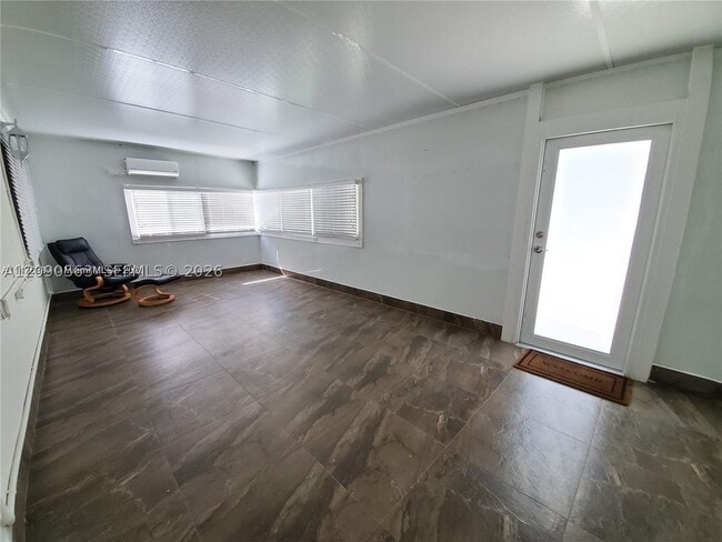 140 Iroquois St Unidad A