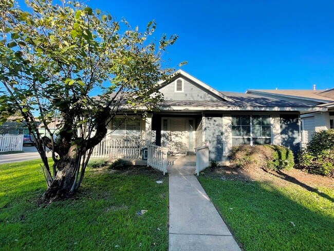 Building Photo - 162 Dressen