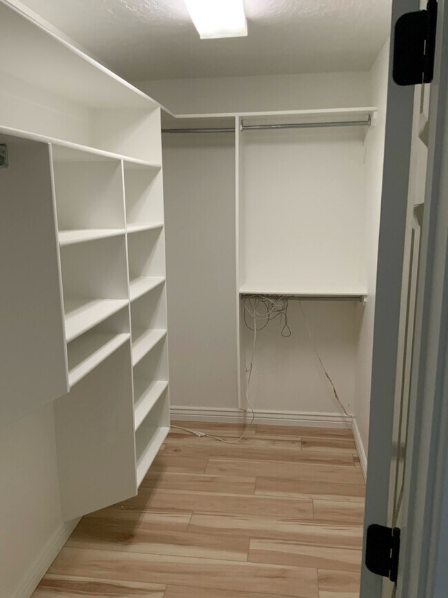 1947 S Columbia Ln Townhome Townhome Rental in Orem UT