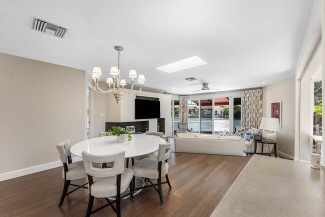 Photo - 811 Palm Trail