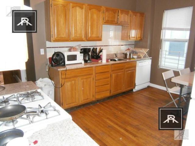 Building Photo - 4 bedroom in Allston MA 02134 Unit 1 Rental