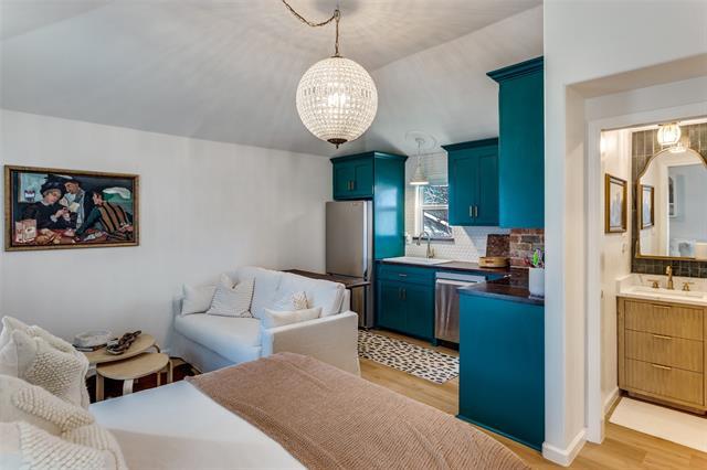 Photo - 1600 Fairmount Ave