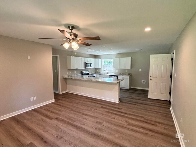 Photo - 208 Marcella Ave