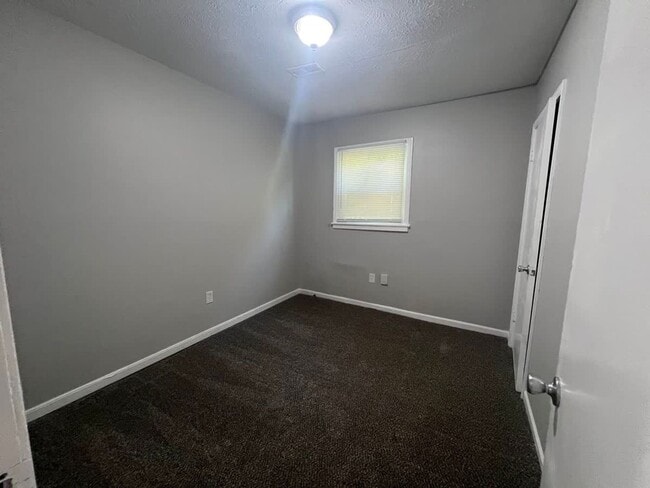 Photo - 451 Chestnut St Unit B