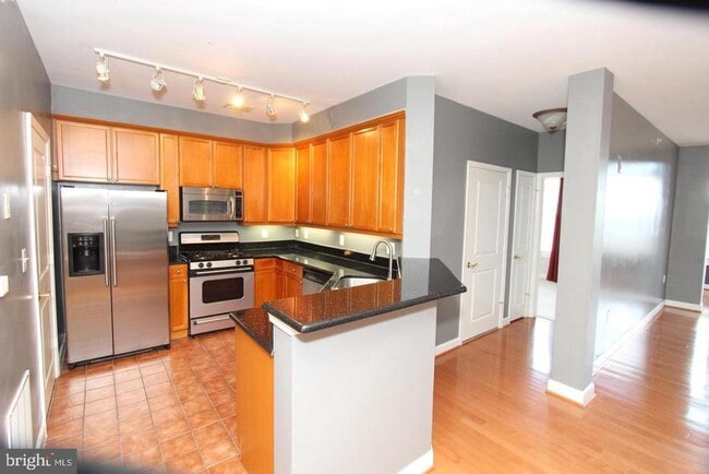 Photo - 500 Belmont Bay Dr Unit 411